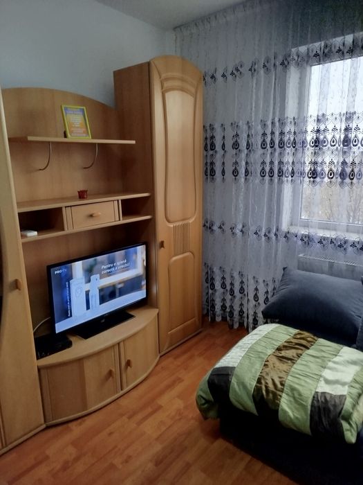 Închiriere apartament 2 camere -semidecomandat