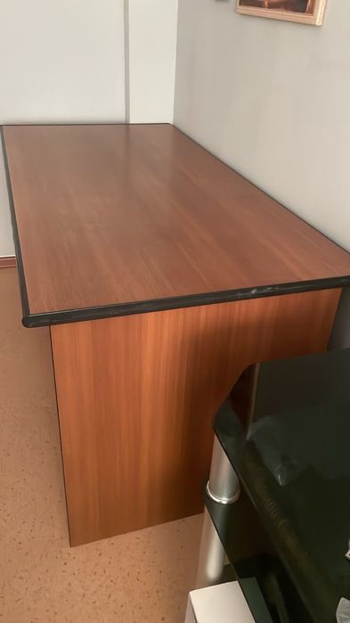 стол для офиса и дома
