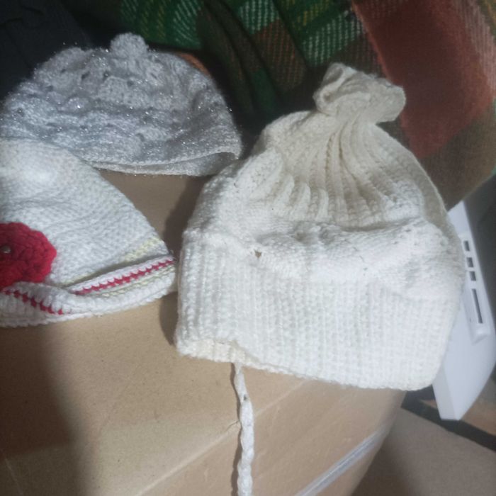 Шапки ръчна изработка