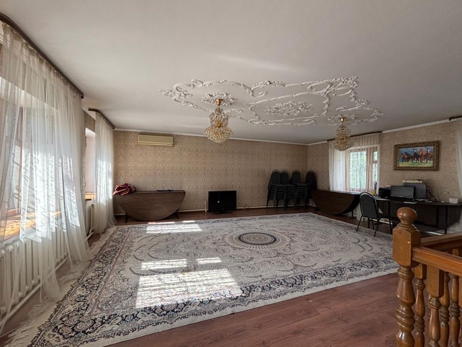 Продам дом  в центре