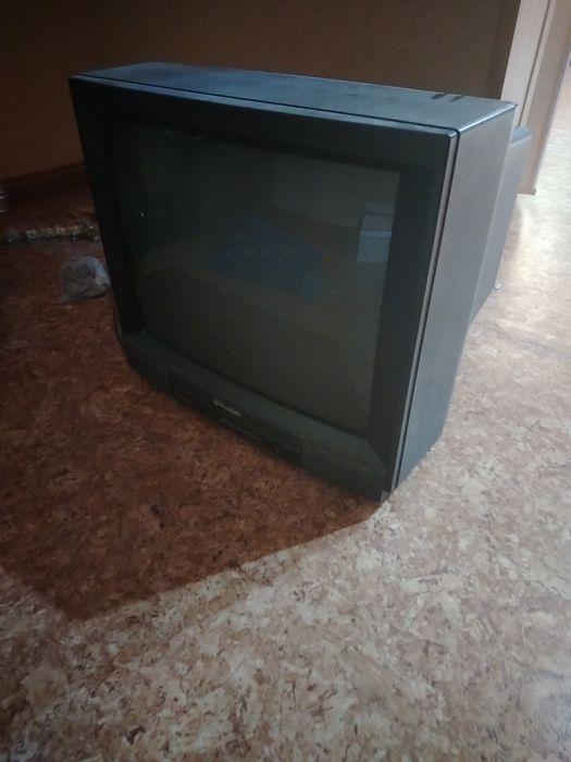 Телевизор старый