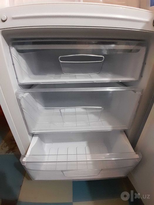 Холодильник Indesit
