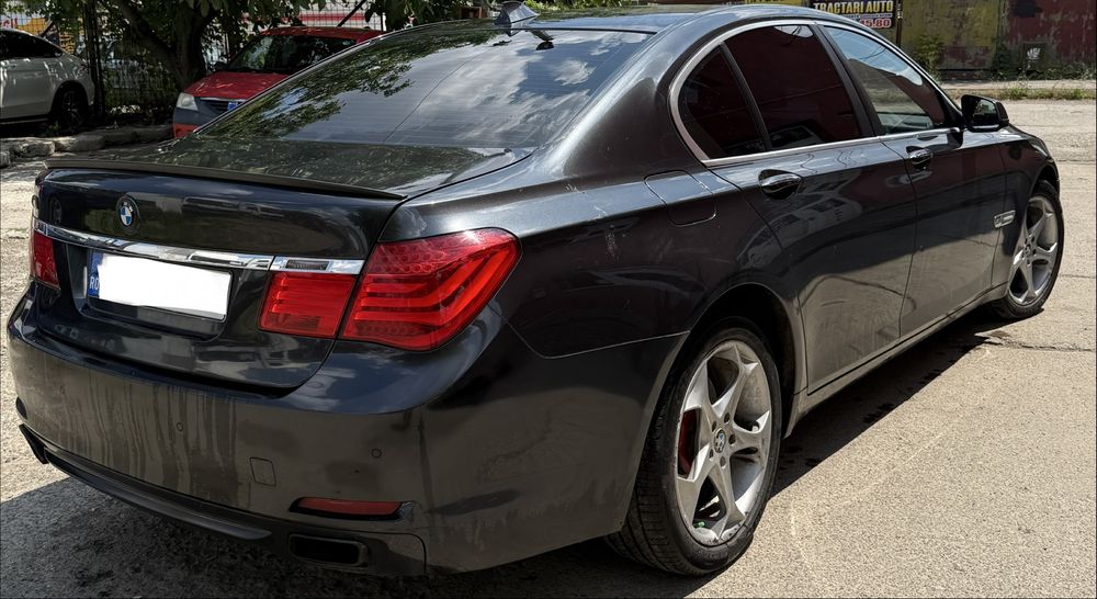 BMW 7 Series 2011 — imagine 2