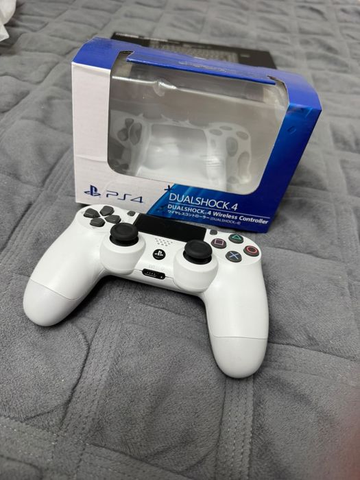 Геймпад Sony DualShock 4 (Белый) + коробка