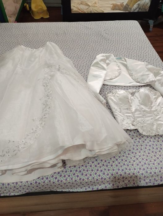 Vând rochie de mireasa mărimea S/34-36