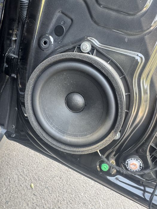 Передный колонки от BYD han 16см