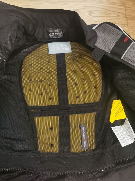 Jeaca Moto S femei + protectie spate