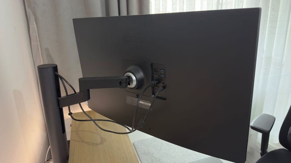 LG UltraFine Ergo 4K - 32UN880P-B