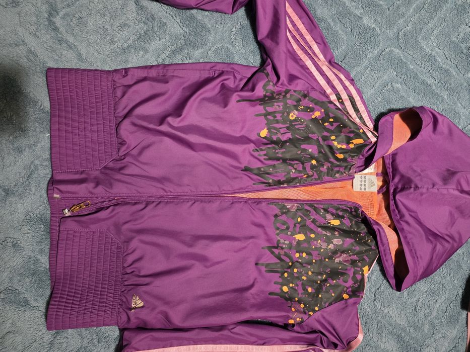 Дамско яке adidas