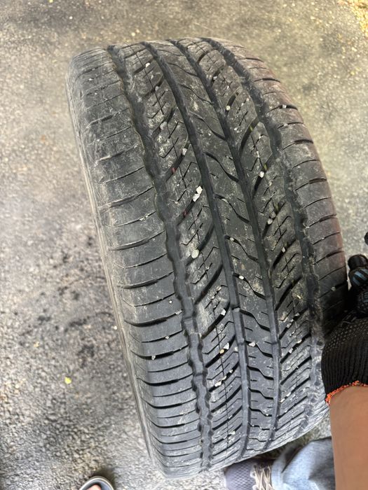 Шины Toyo 285/50/R20 комплект