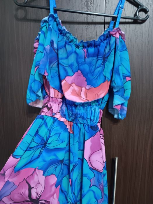 Дамска дълга рокля с цепка