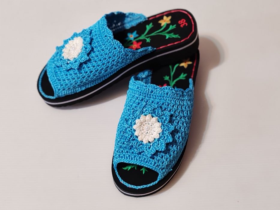 Қолдан тоқылған бұйымдар