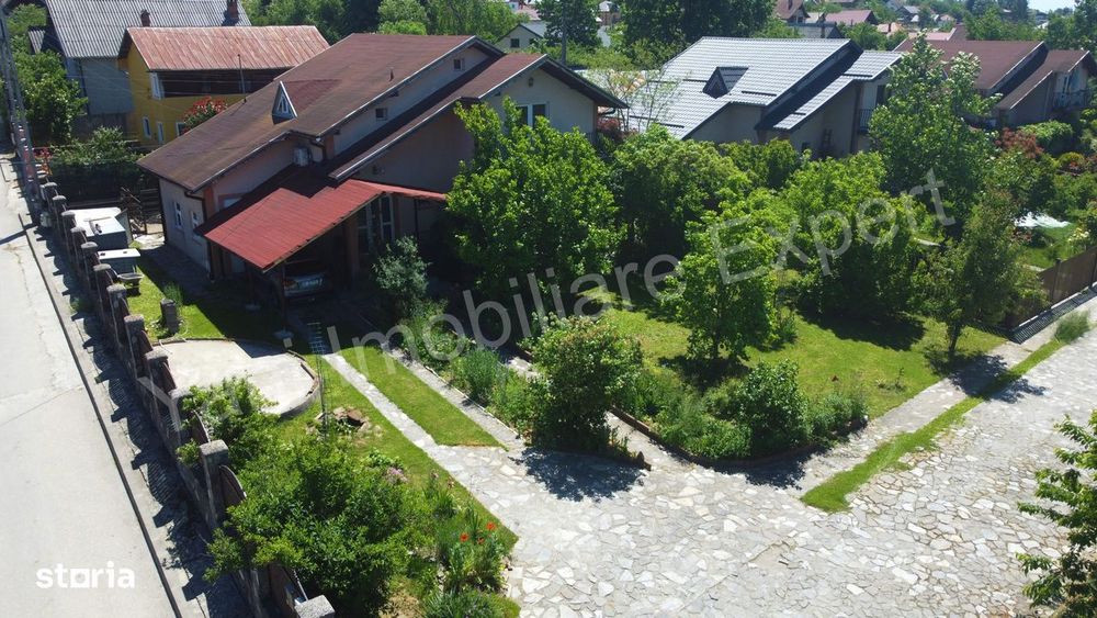 Casă de vânzare în Curtea de Argeș.