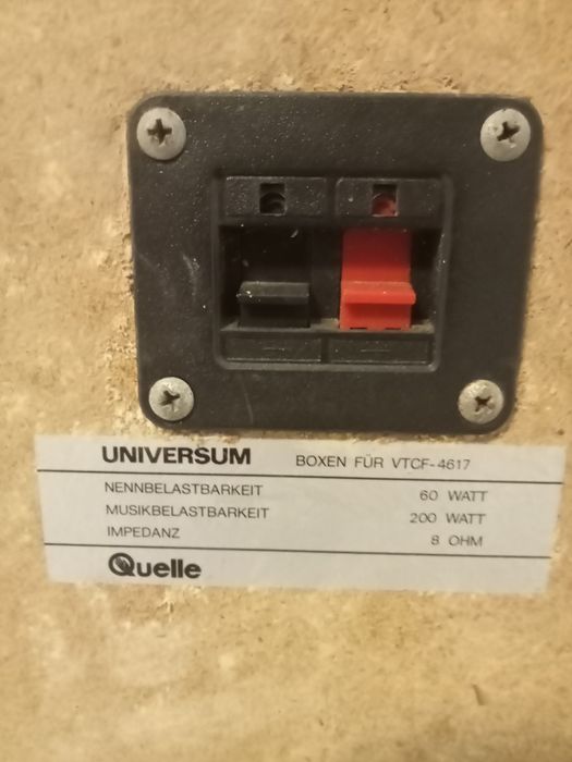 Boxe universum ani 90