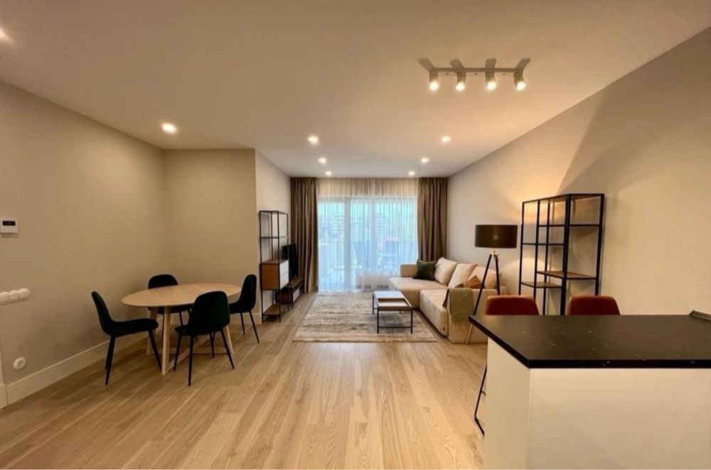 Regim hotelier centru | Apartamente moderne | Parcare + self check-in