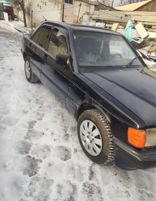 Продам Mercedes 190