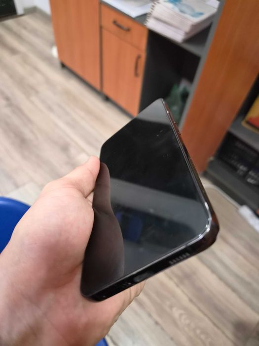 S22plus 128g Цена 110к без коробки