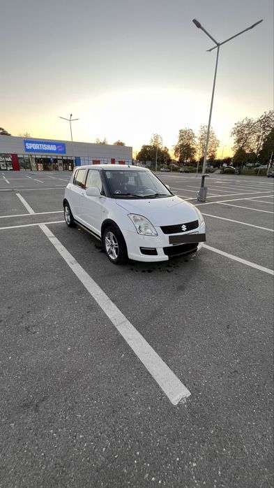 Suzuki Swift 1.3 Benzină 2008 • 197.000 km • Climatizare • Aero Kit