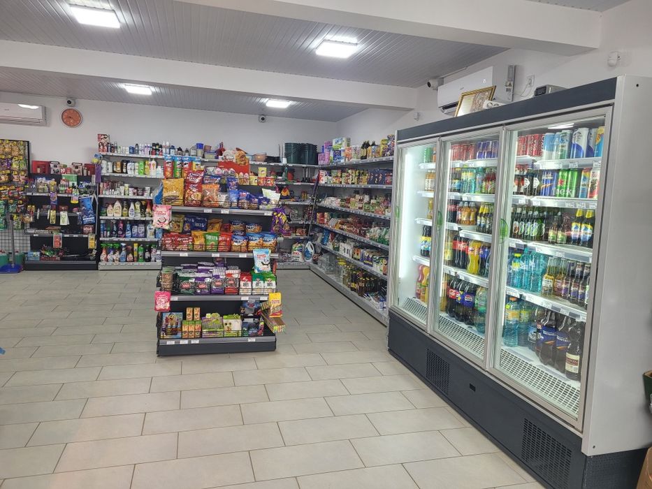 Spațiu comercial/casă