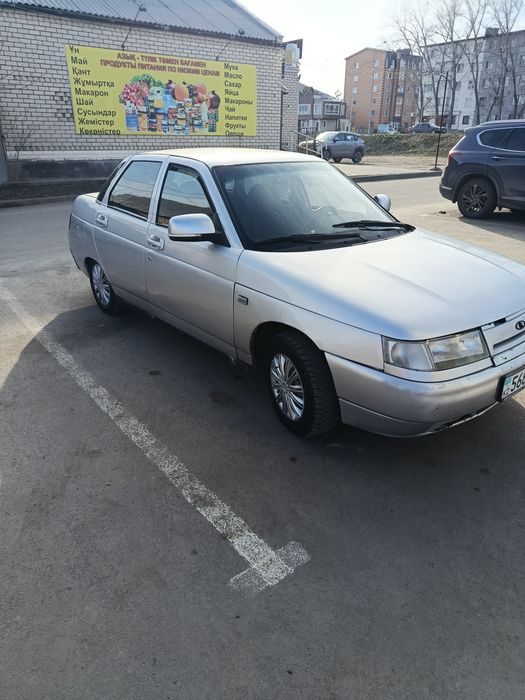 Продам авто ваз 2110