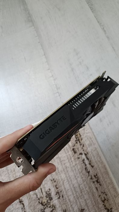 Placa video Nvidia gtx 1050 ti 4GB Gigabyte