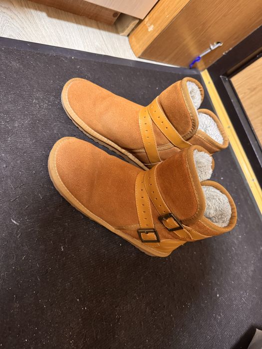 Продам женскую обувь