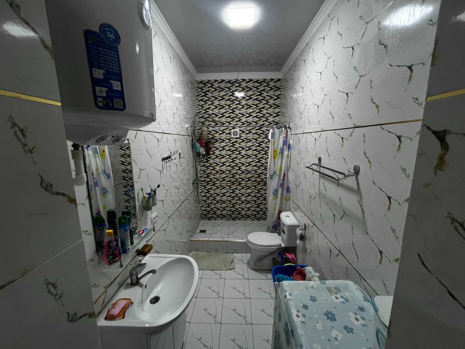 Водникда 200 кв метр, 2 каватли уй сотилади