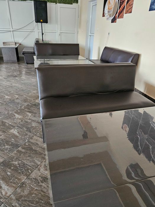 Диванчета и маси