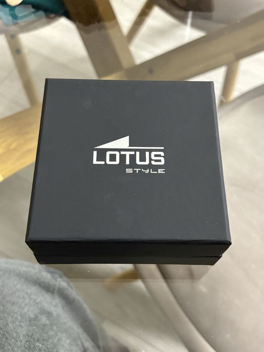 Bratara Lotus cu snur textil negru