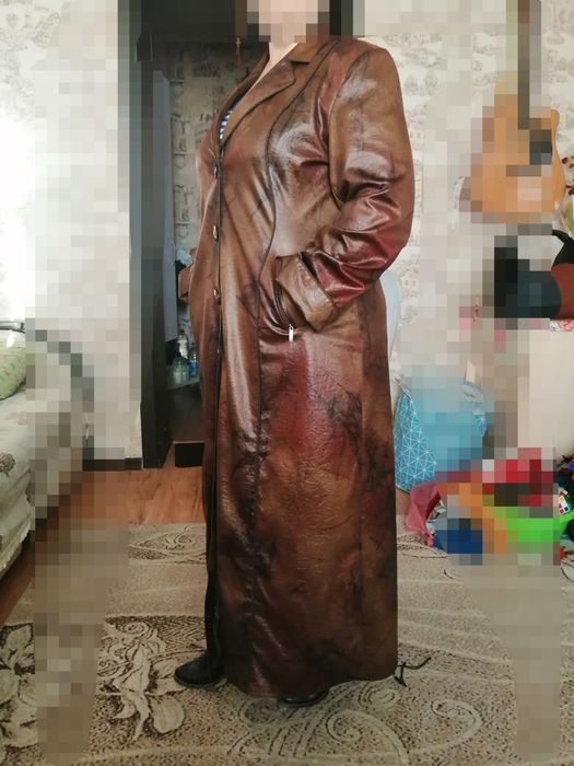 Продам женский плащ