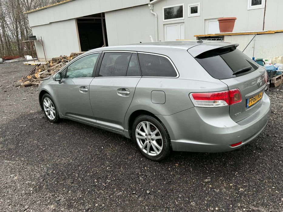 Toyota Avensis 1. 8 Valvematic 147 к с 2010г  НА ЧАСТИ