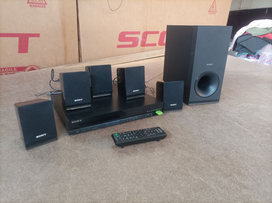 Sony uslitel kalonkalar sotiladi.