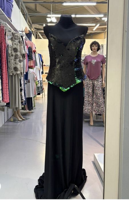 Женская платье  шикарное