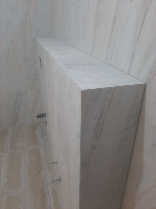 кафельщик керамогранита