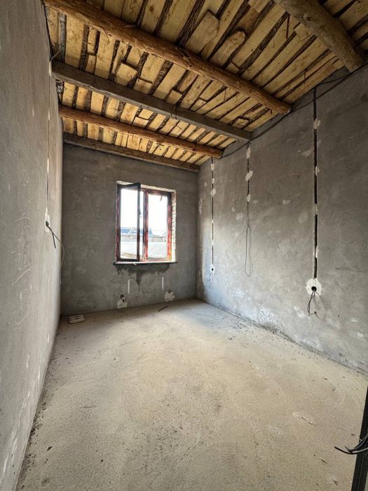 Обод махалласи (Кибрай тумани)  2,4 сотих 5 хона Коробка