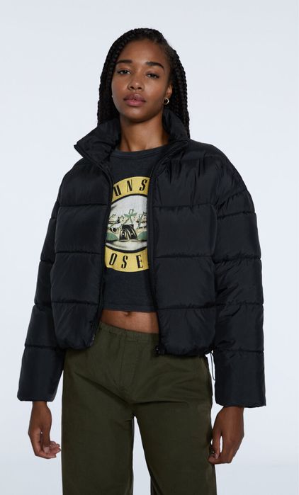 Късо зимно яке Stradivarius