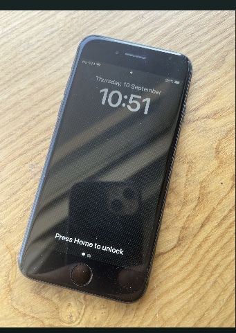 Iphone 8 black 64g