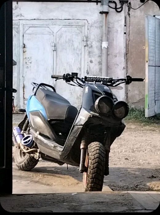 Продам скутер Бумер