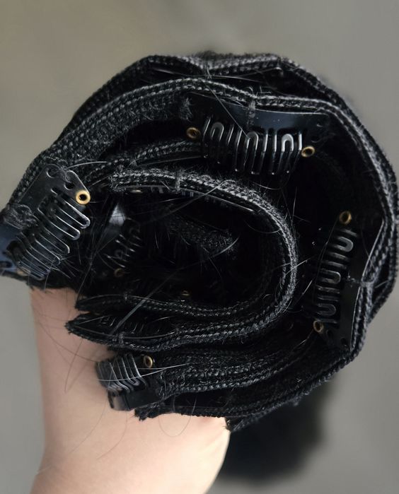 Extensii Bueno Bia Clip-on ,negru intens 1