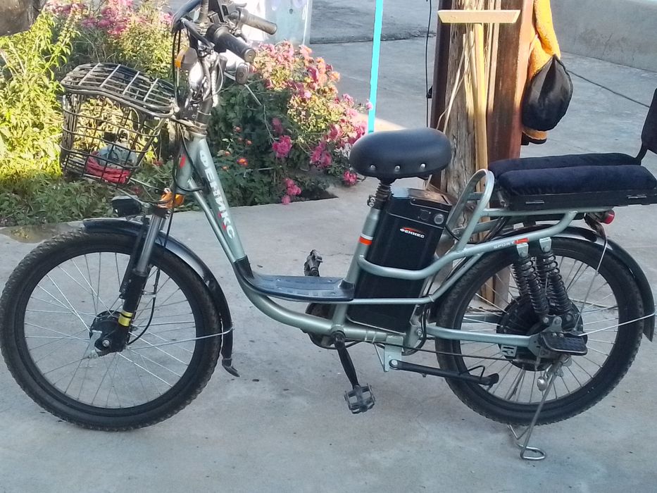 Вело скутер продаю  в хорошом состояние