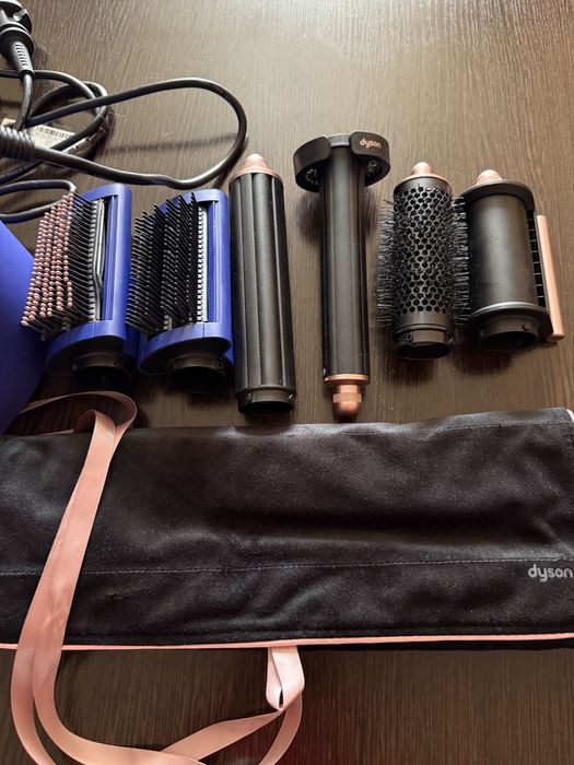Фен Dyson новый хороший