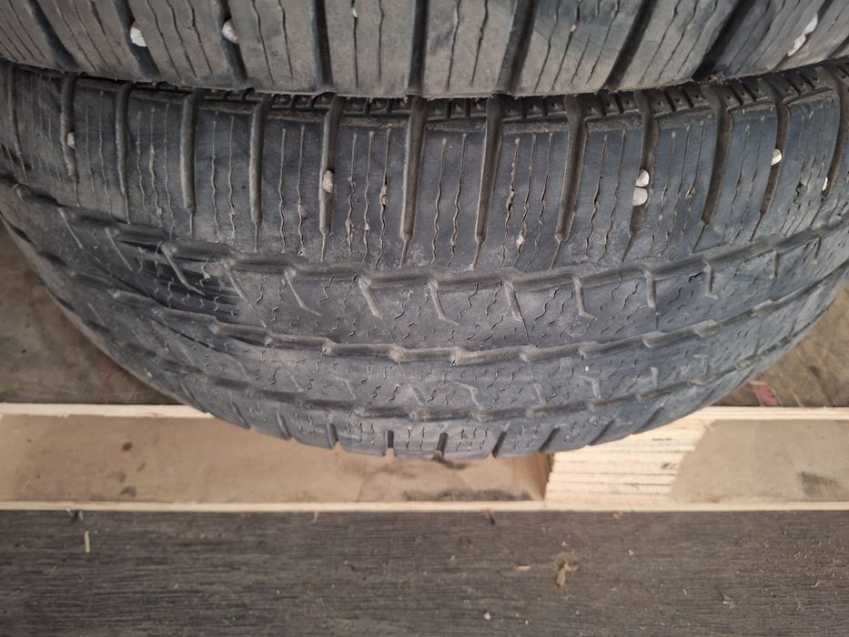 Гуми 225 / 70 / 15 C