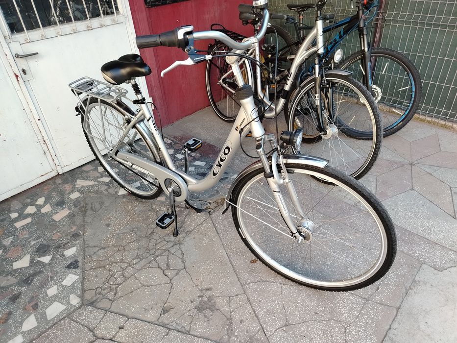 Bicicleta de dama Cyco de 28
