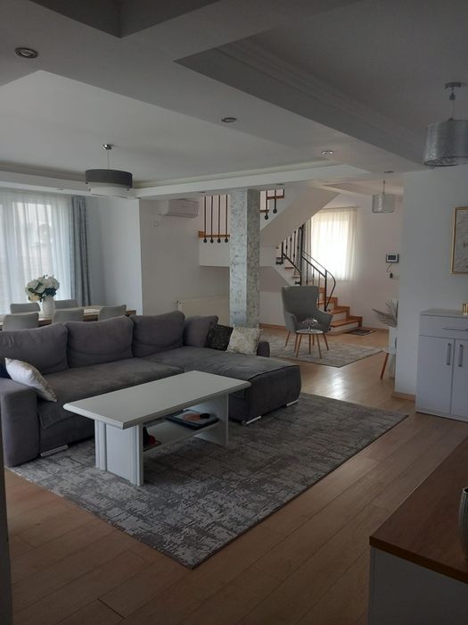 Vand casa,zona Unirii,str.Poligonului
