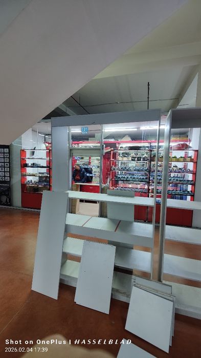 Полка витрина деревянный