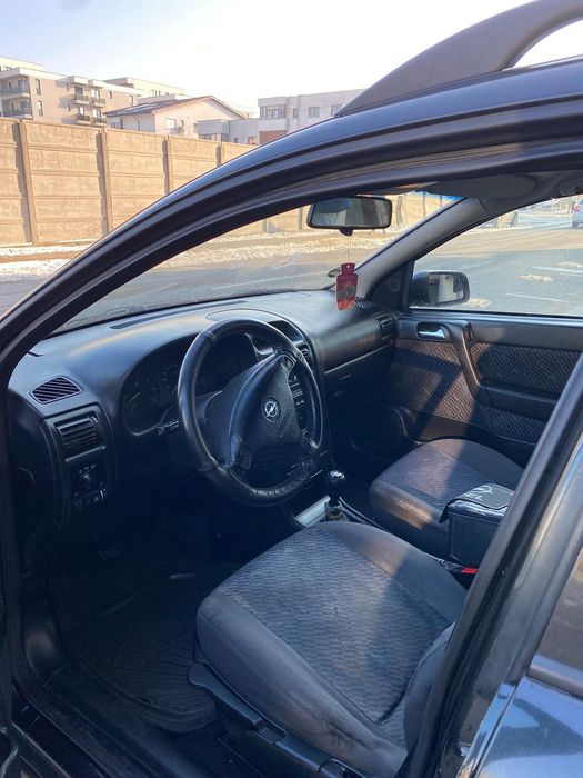 Vând opel astra G 1.6 benzina