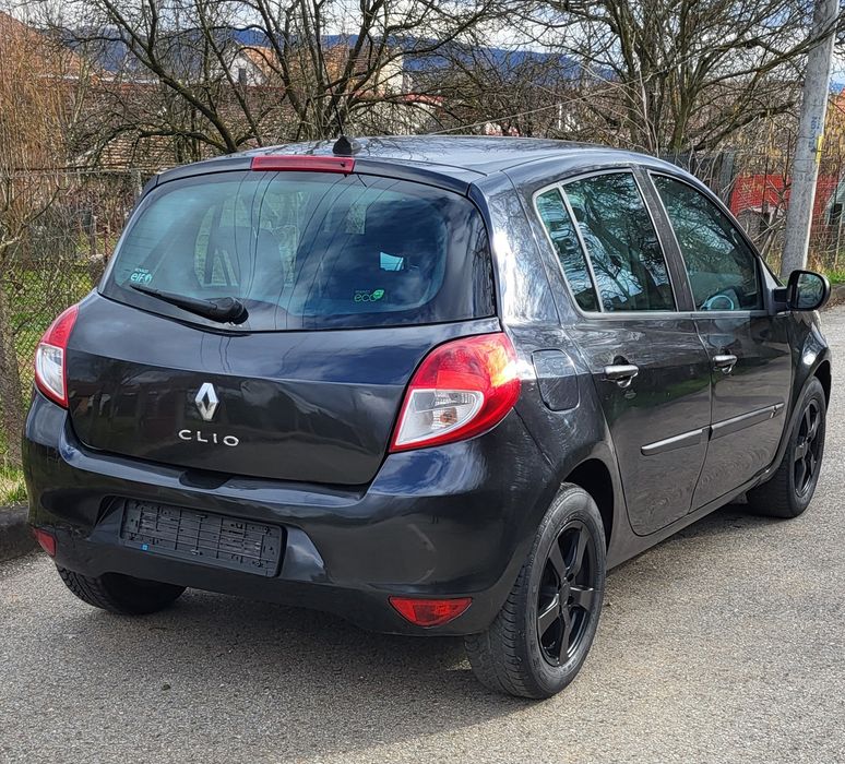 Renault Clio  an 2010