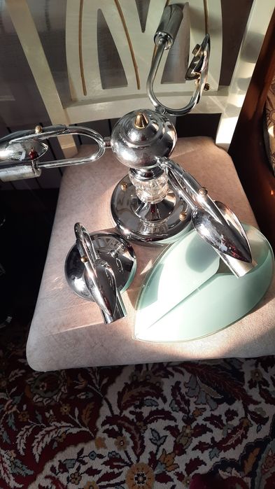 Продаётся люстра и бра