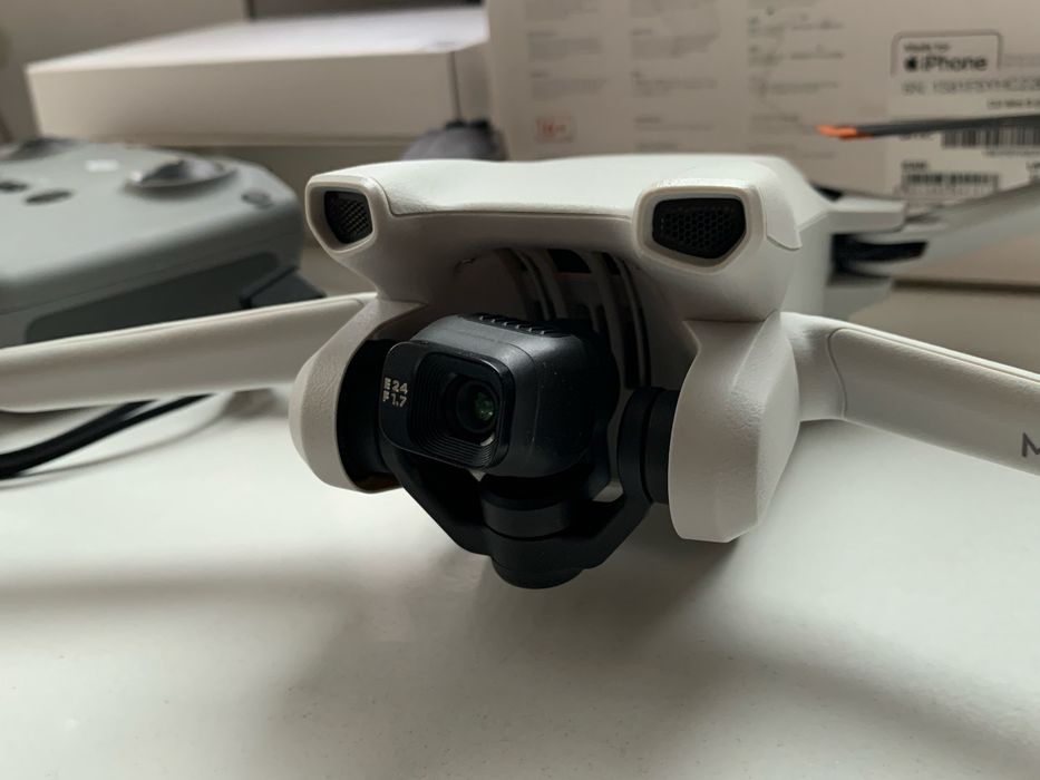 Продавам Дрон DJi Mini 3 в отлично състояние
