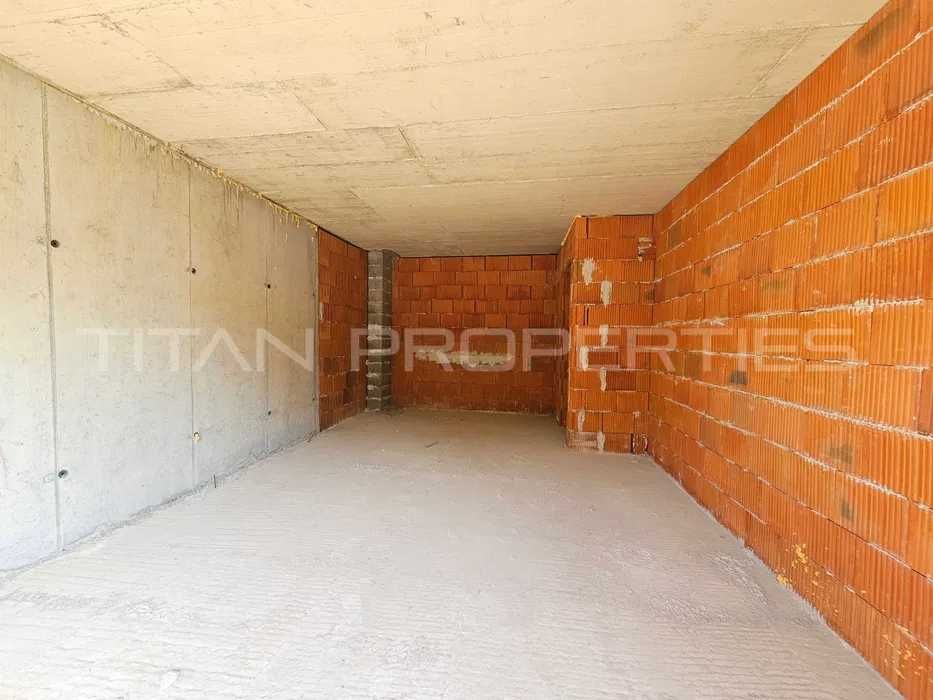 Продава се Двустаен апартамент в Пловдив, Христо Смирненски - 66 кв.м за 1293 €/кв.м - Снимка #1